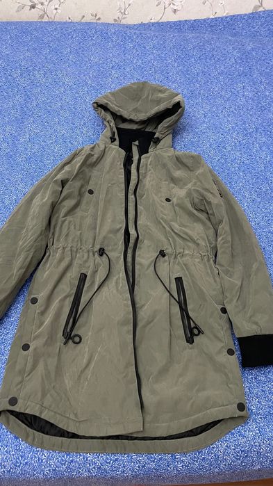 Куртка для девочки 10-12 лет