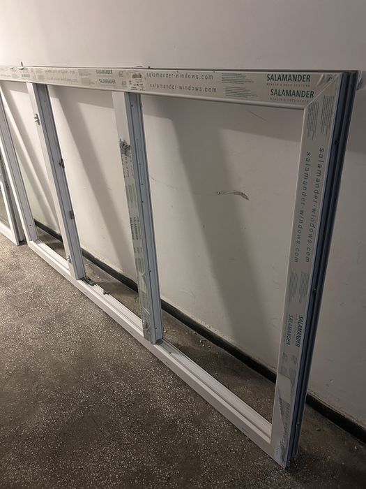 Termopane Salamander tripan