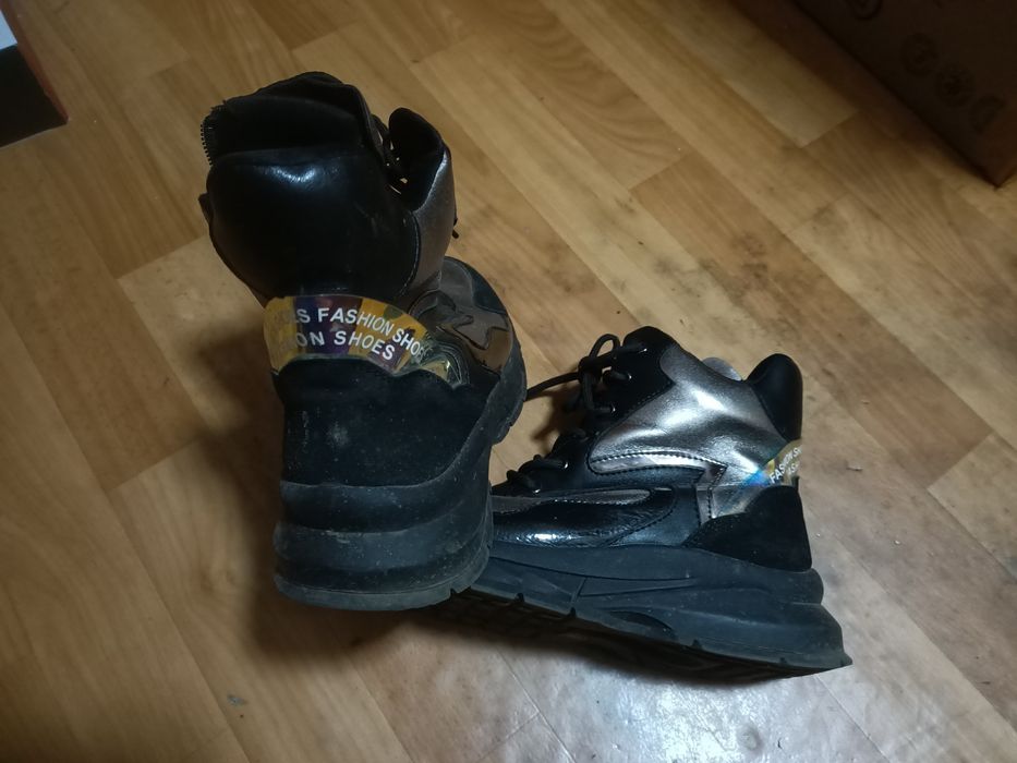 Ботинки женские размер 39