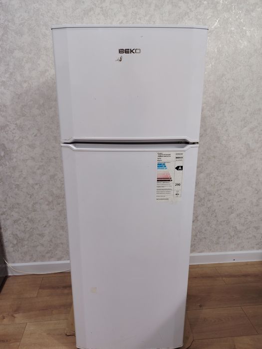 Продам холодильник