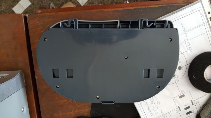 Поставка за чаша с масичка