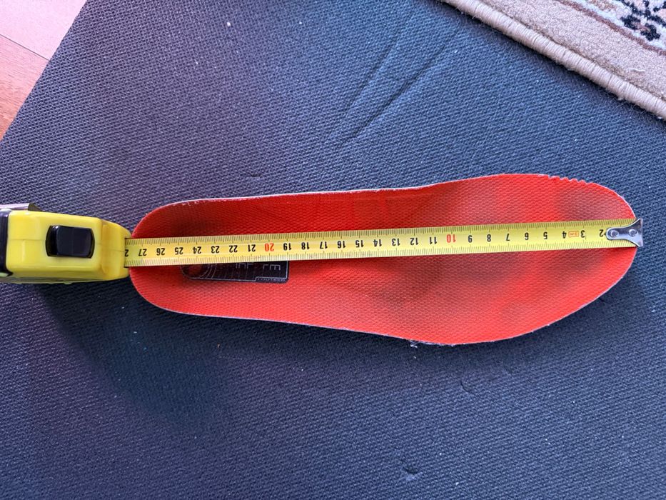 Колоездачни шпайкове BONTRAGER 44 номер,карбонови