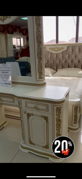 Спальная кровать