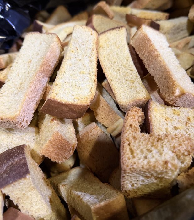 Сухари отборные 10 т кг звонить после 13:00