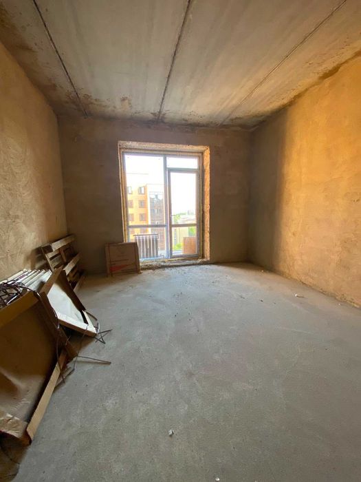 продам евро  2 комн квартиру в центре