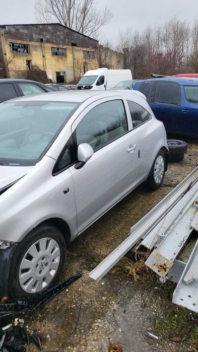 Usa stanga dreapta corsa d coupe 2009