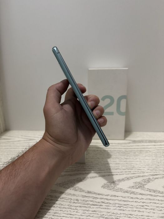 Samsung S20 FE Идеал 6/128 гб