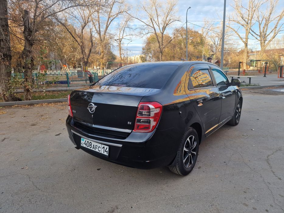 Продам машину в хорошем