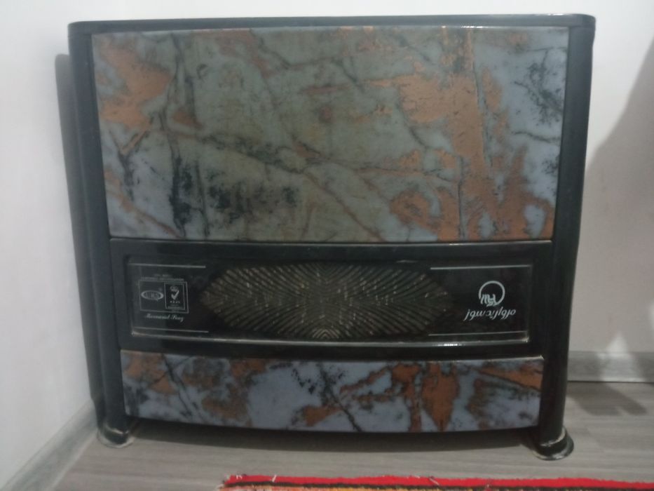 Камин Эранский сотилади  100$  б/у ишлайди, яхши иситади