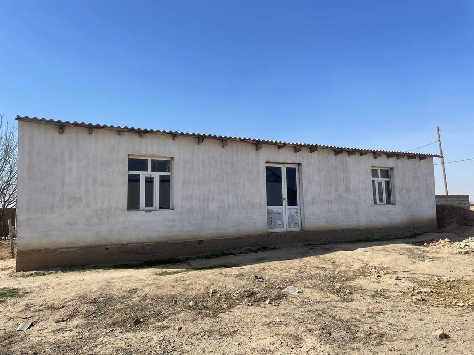 Катта участка сотилади.