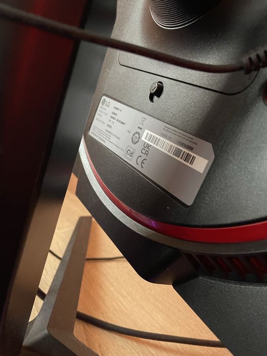 LG 24GN65R-B Monitoare Gaming