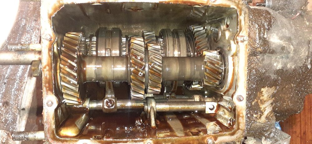 Vaz 2101-07 niva shevrolet karobkalar