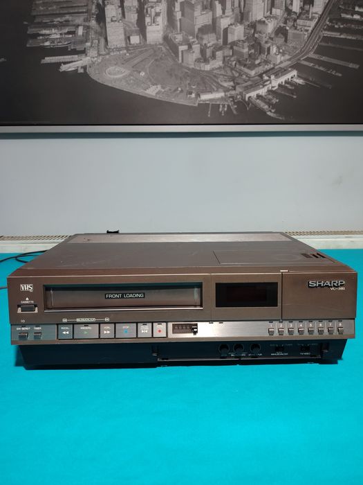 SHARP VC-381 Video Cassette Recorder, Defect, nu pornește.