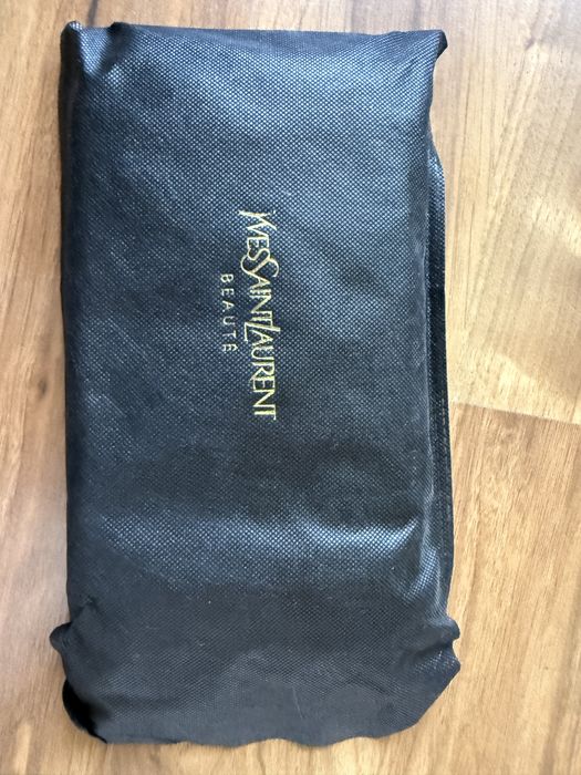 Geantă de voiaj YSL Yves Saint Laurent Beaute pentru femei, din piele ecologică roșie, fără curea