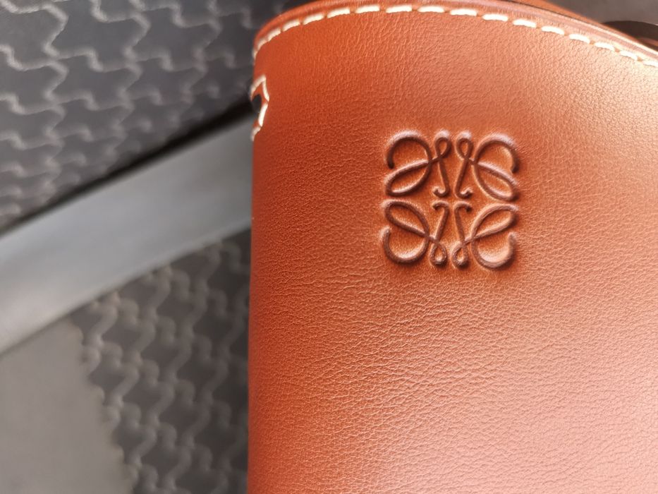 Geanta Loewe noua