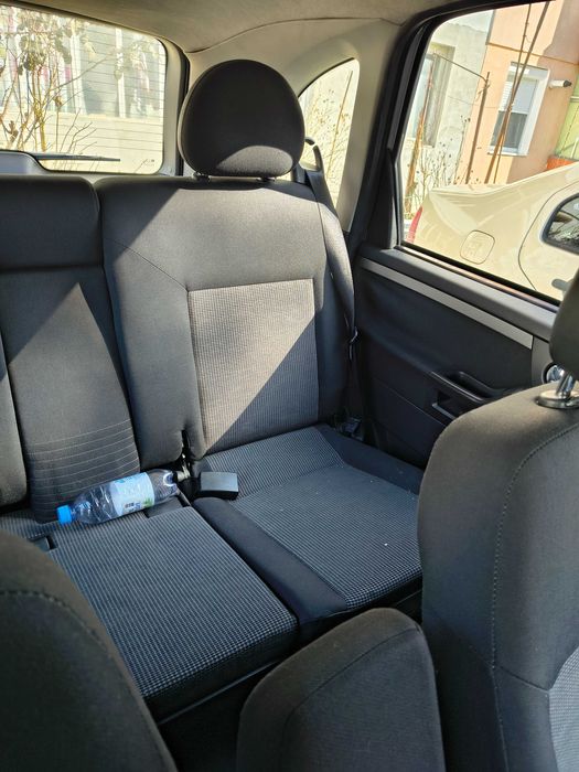Vând Opel Meriva an 2005. Motor 1.7