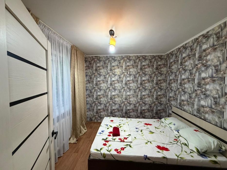 Сдам 4 ком  квартиру сутки , недели , месец
