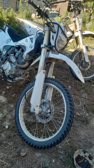 Эндуро  250 06 в хорошем  состоянии