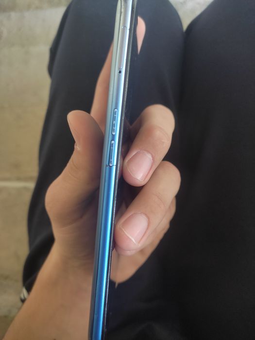 Oppo a 53  состояние нормальное