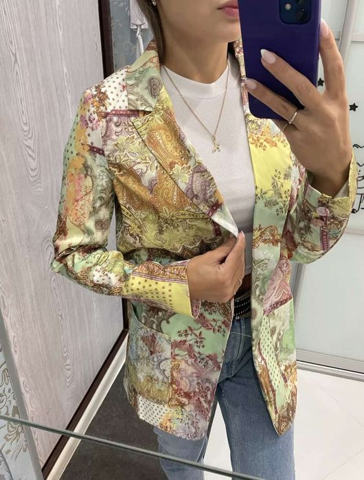 Продавам дамско сако