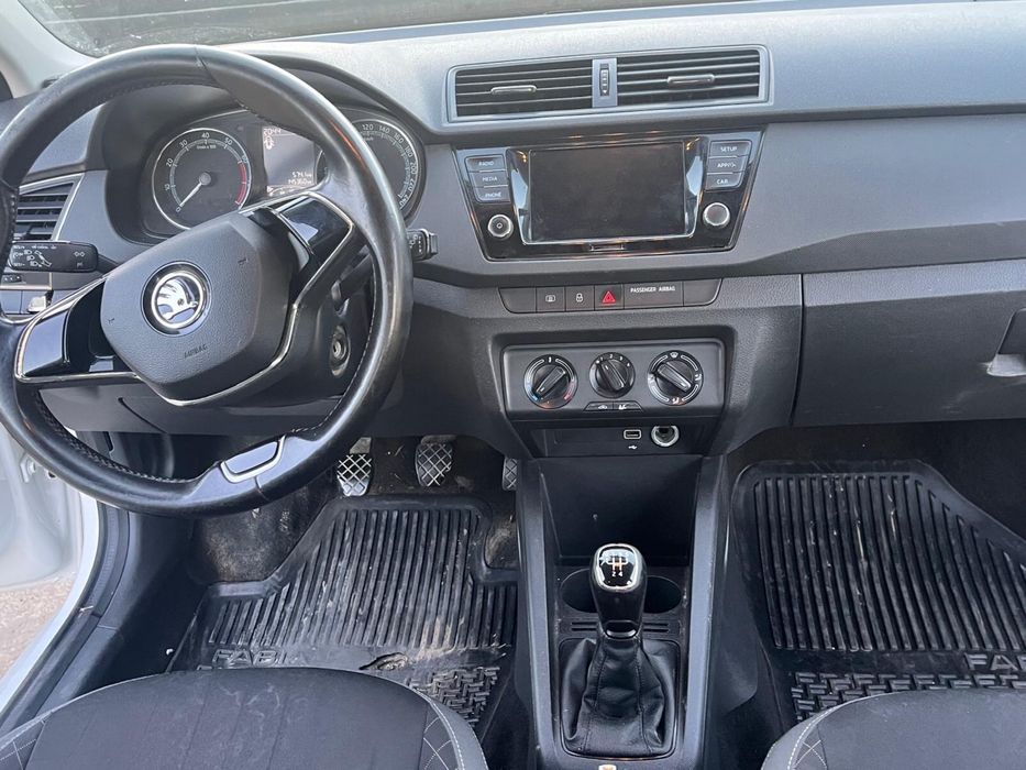 SKODA Fabia 2021 — imagine 5