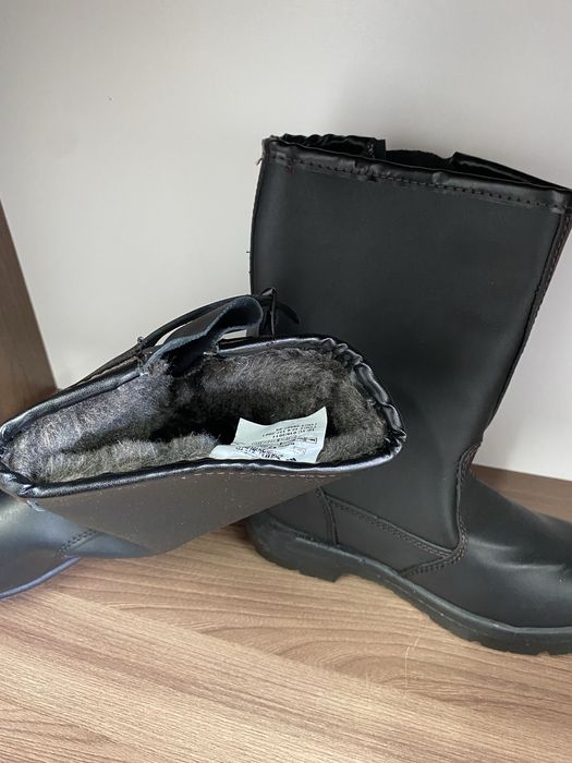 Продам рабочие сапоги