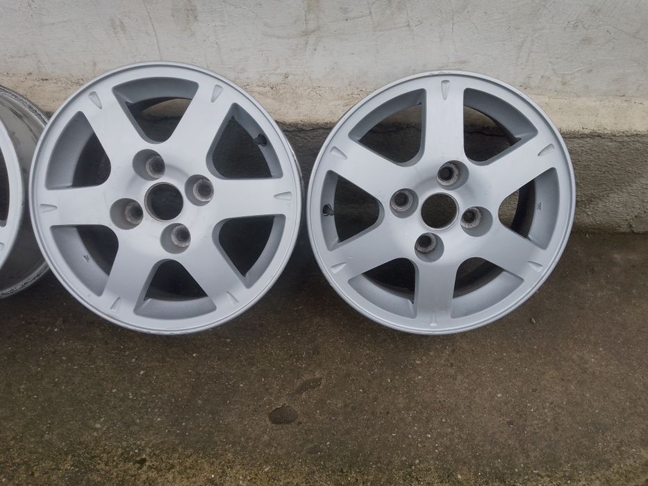 Лети джанти 15 цолаМитсубиши.