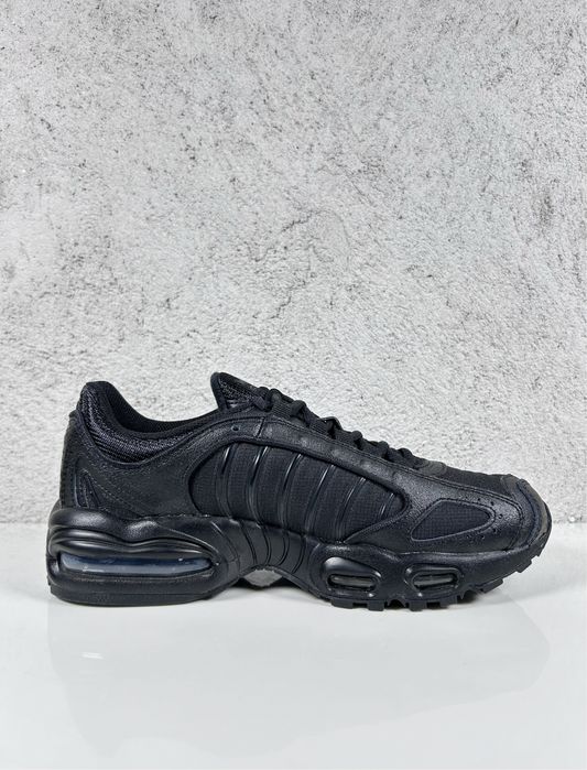 Nike Air Max Tailwind 4 Triple Black