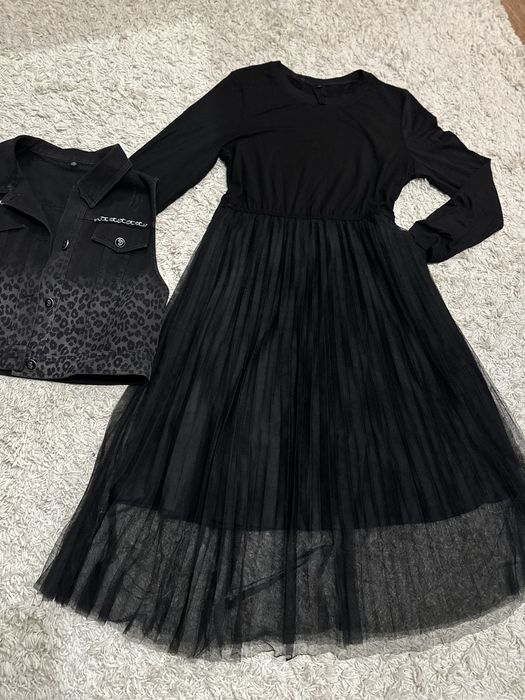 Платье с жилеткой