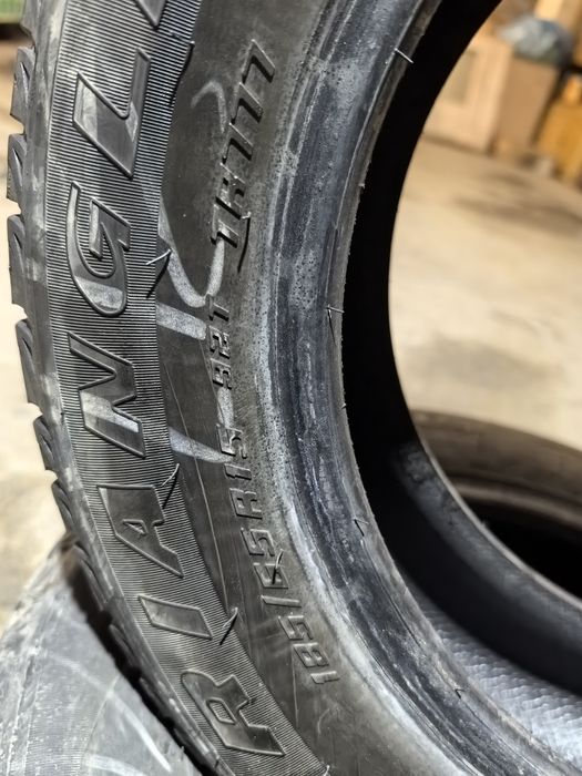 Продам резину 2 штуки