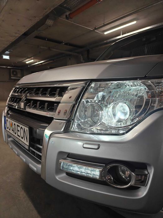 Mitsubishi Pajero 2018