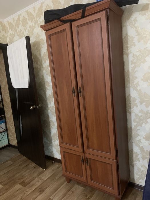 Продам срочно шкаф
