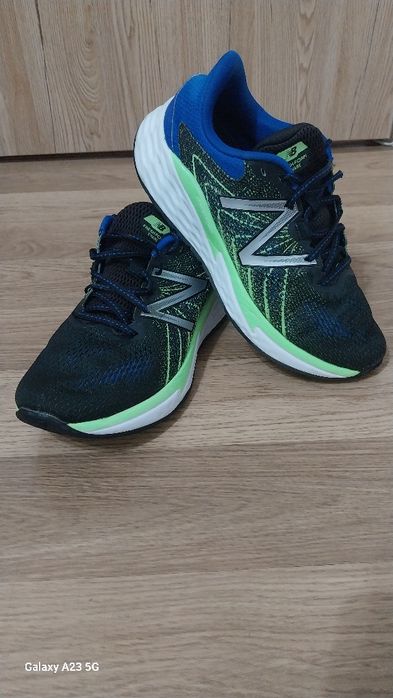 Adidasi originali New Balance Nr.41,5
