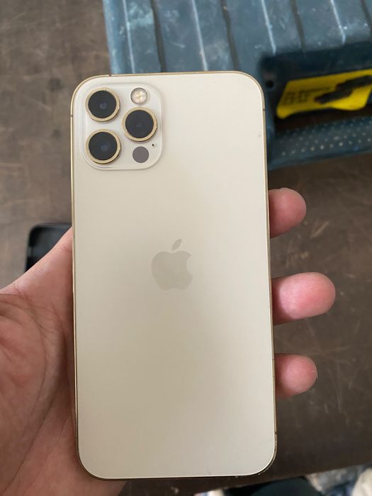 iPhone 12PRO продам