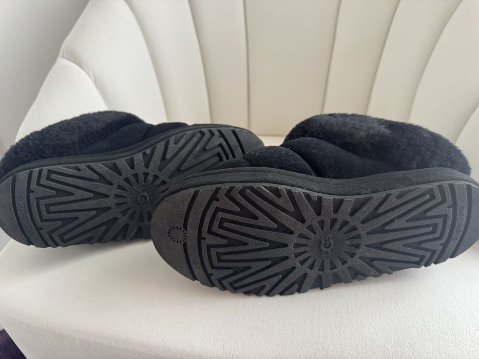 Ugg marimea 37 model blanita