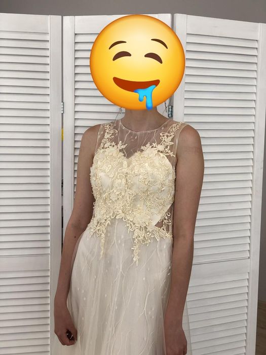 Длинное вечернее платье.