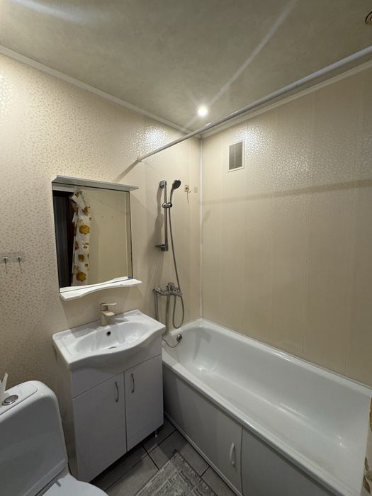 Продам 1ком квартиру в 6 мкр