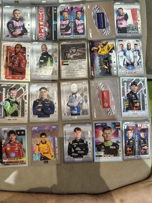 Карти F1 2025 ATTAX