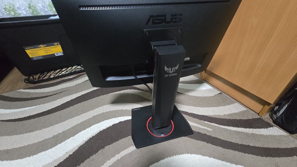 Monitor Asus tuf 24 (full Hd)144hz  cu defect