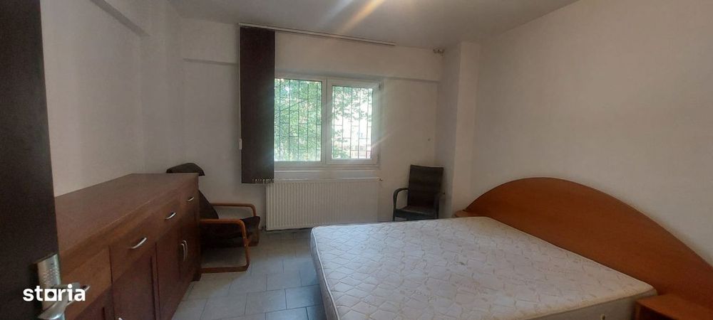 Inchiriez apartament cu 3 camere COMISION 0