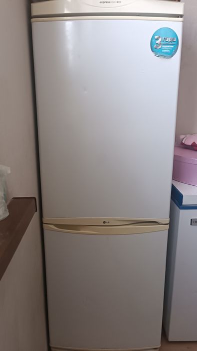 Холодильник  LG express cool