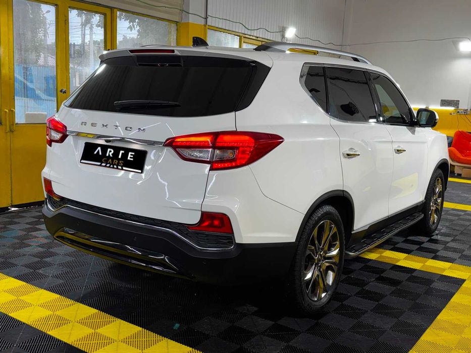 SSANGYONG Rexton 2018 — imagine 3