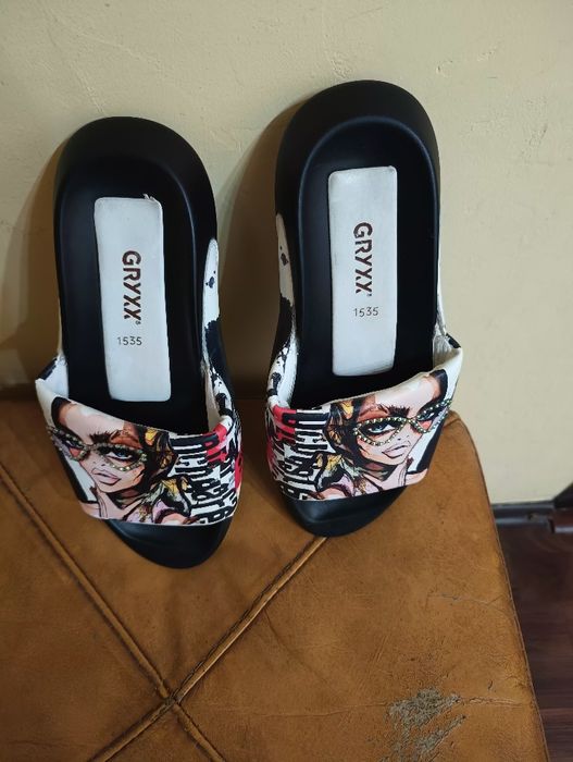 Papuci damă mărimea 39