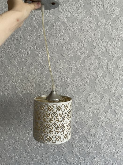 Люстра продам