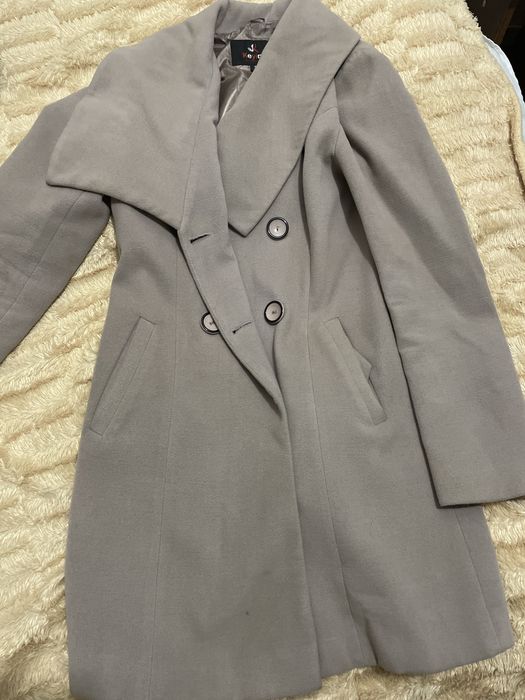 Продается пальто БУ