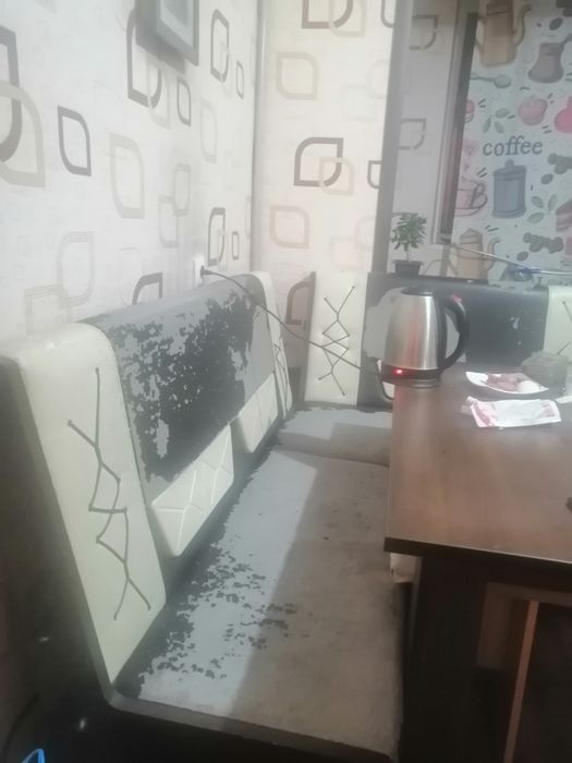 Срочно Продаётся кухонный уголок