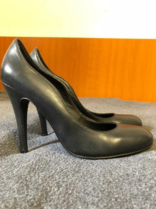 Pantofi cu toc din piele naturală Kelsi Dagger