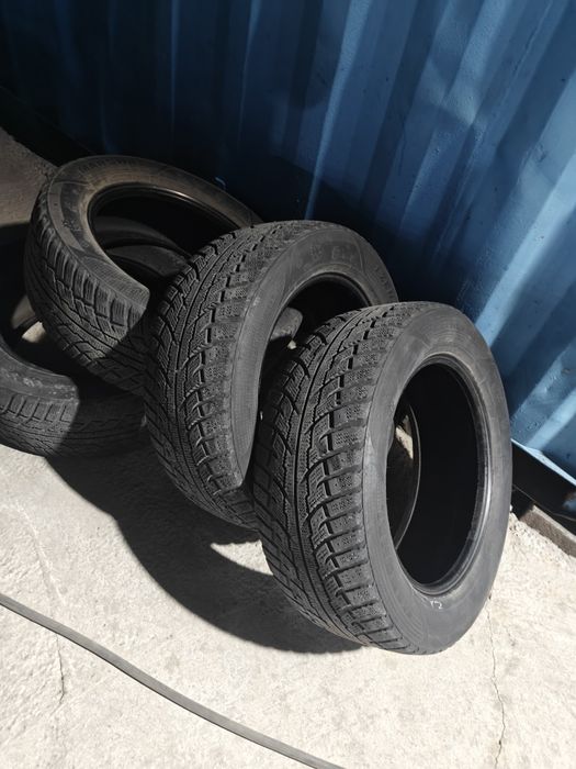 Шины зимние 255/55/18
