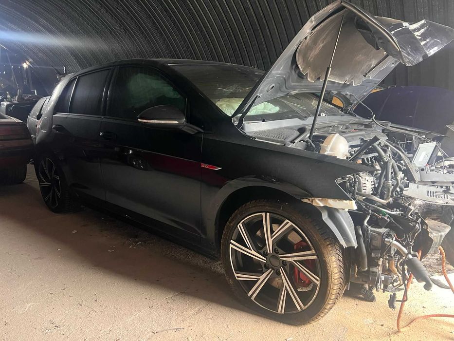 VW Golf 7.5 GTI 2.0 245hp DSG 2018