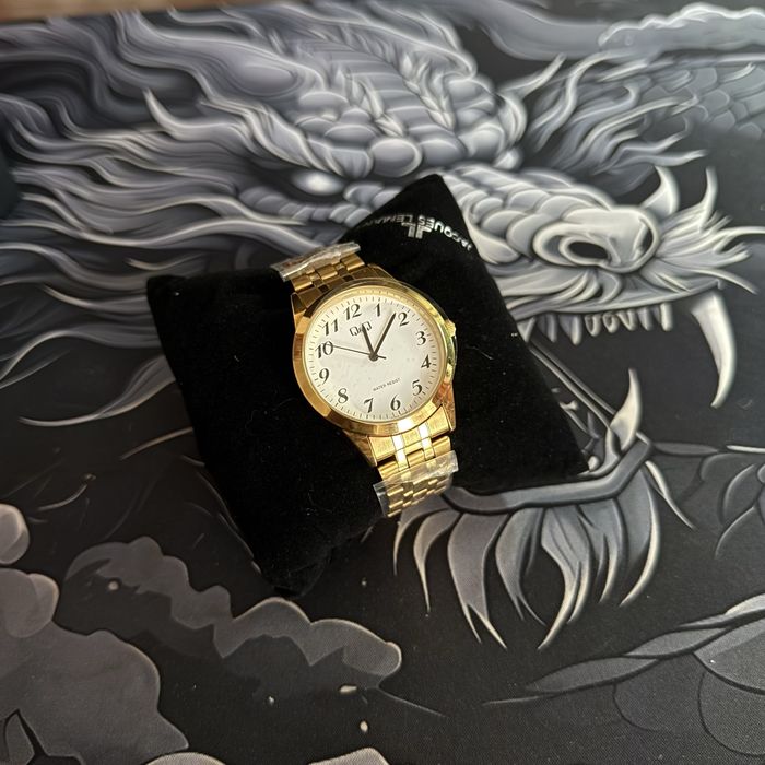 Наручные часы Q&Q